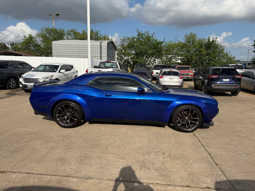 2021 Dodge Challenger Image 8
