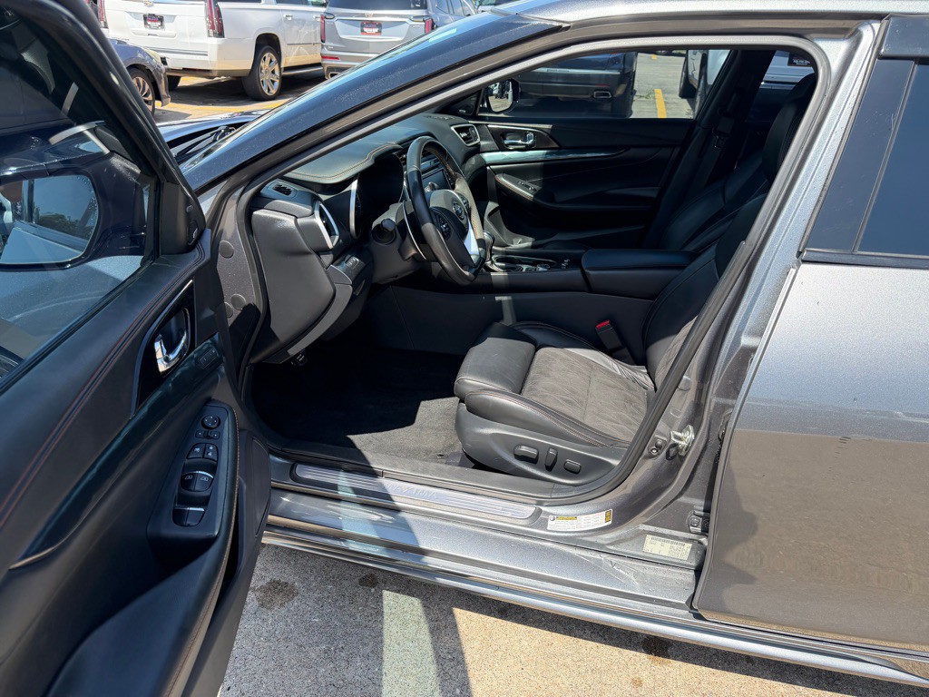 2019 Nissan Maxima Image 15
