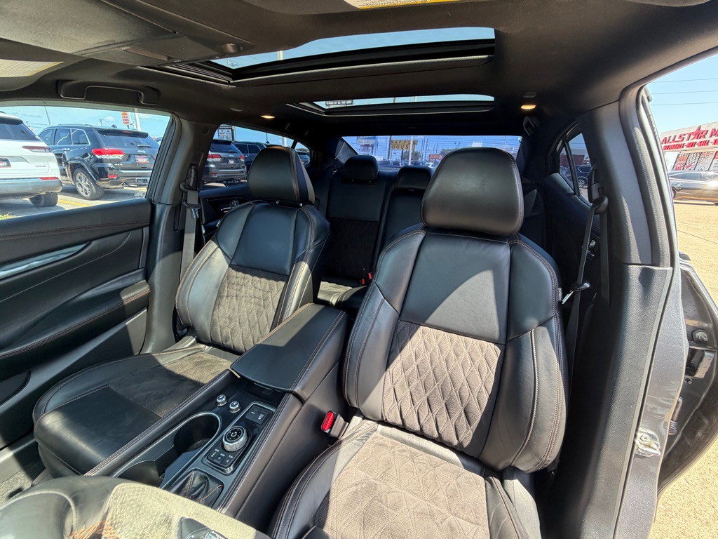 2019 Nissan Maxima Image 16