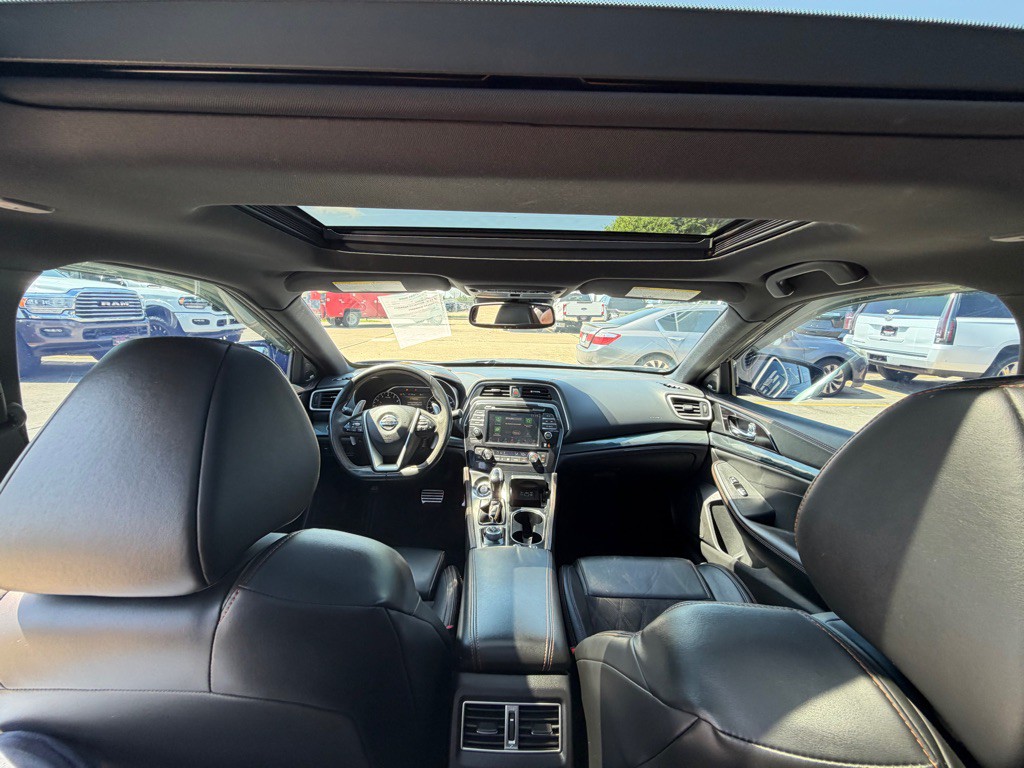 2019 Nissan Maxima Image 18