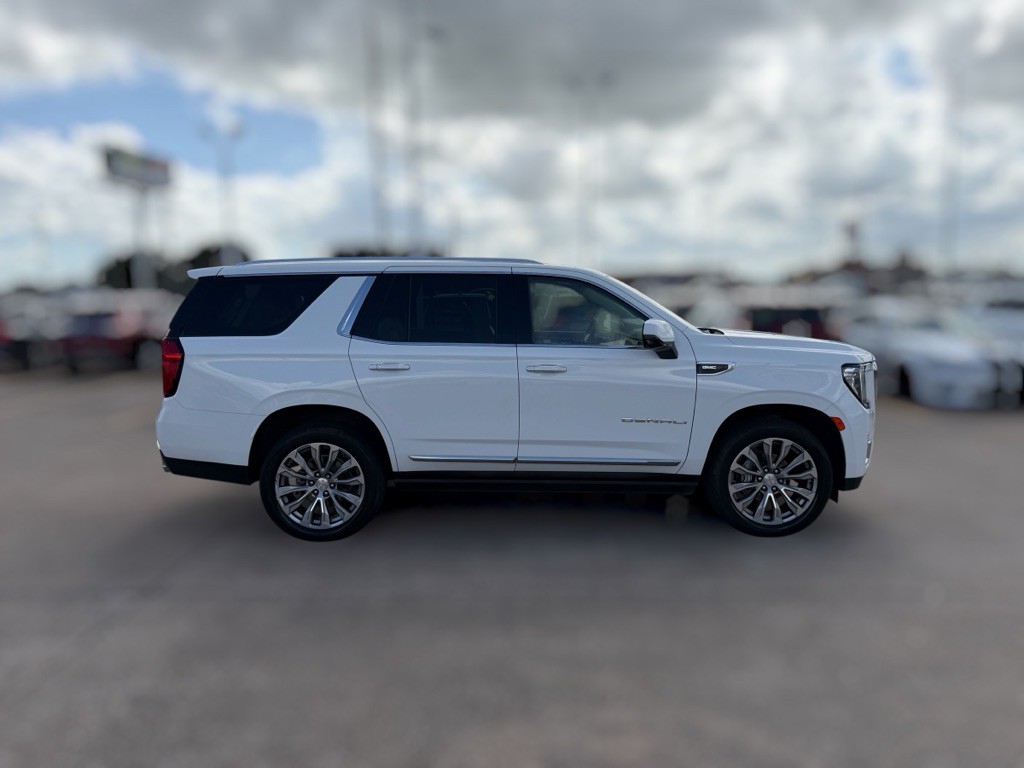 2021 GMC Yukon Image 7