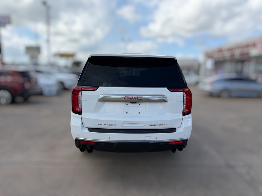 2021 GMC Yukon Image 10
