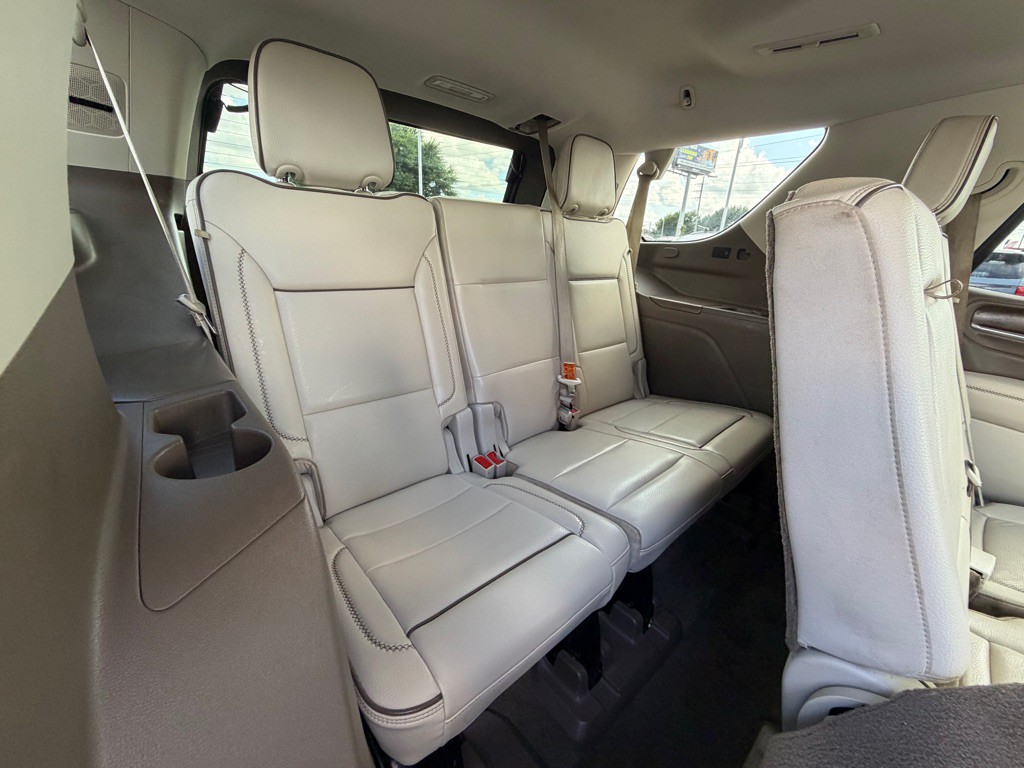2021 GMC Yukon Image 17