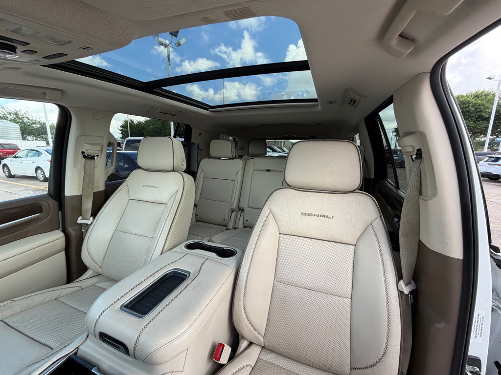 2021 GMC Yukon Image 19