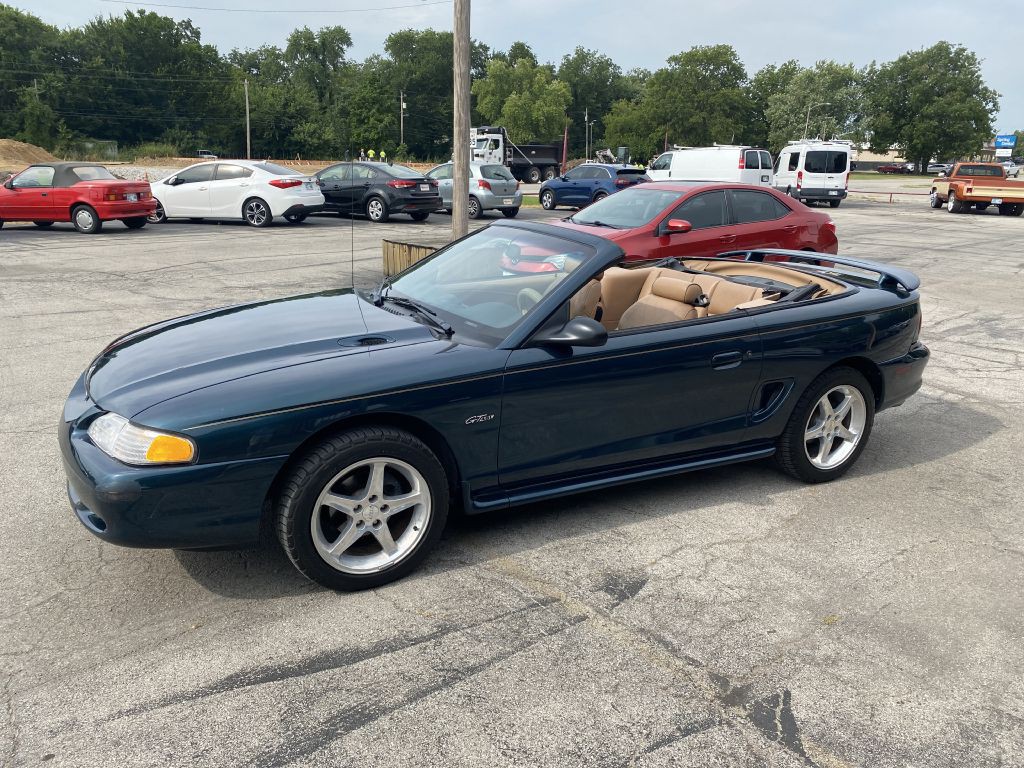 1997 Ford Mustang Image 3