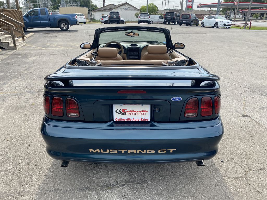 1997 Ford Mustang Image 4
