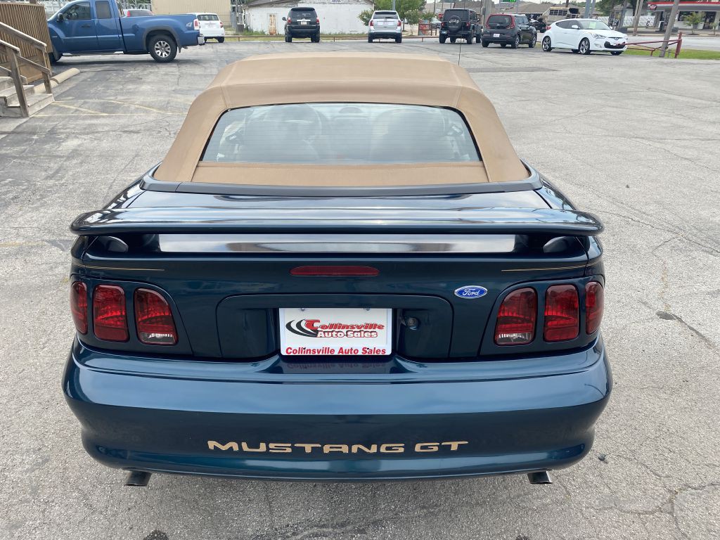 1997 Ford Mustang Image 18