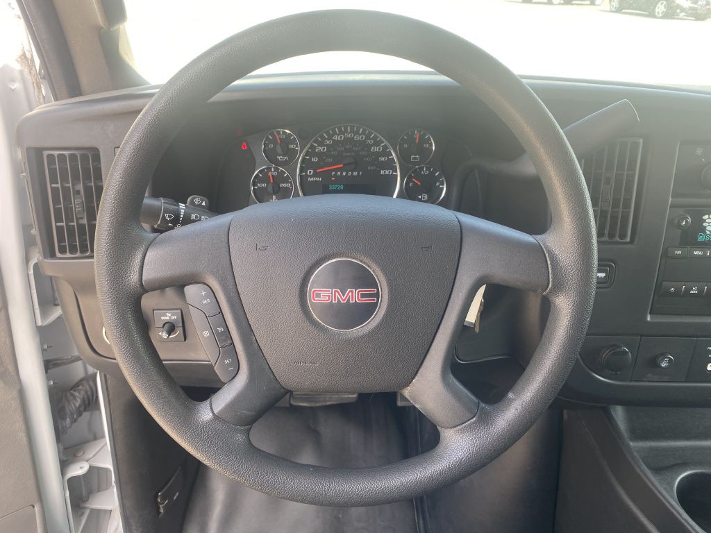 2018 GMC Savana Image 7