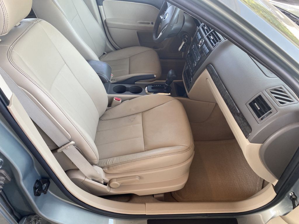 2008 Mercury Milan Image 12