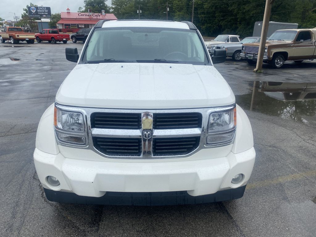 2009 Dodge Nitro Image 2