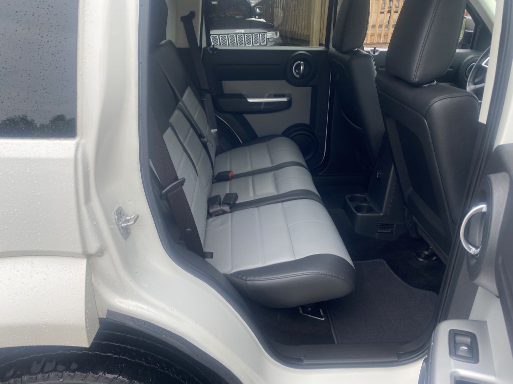 2009 Dodge Nitro Image 15