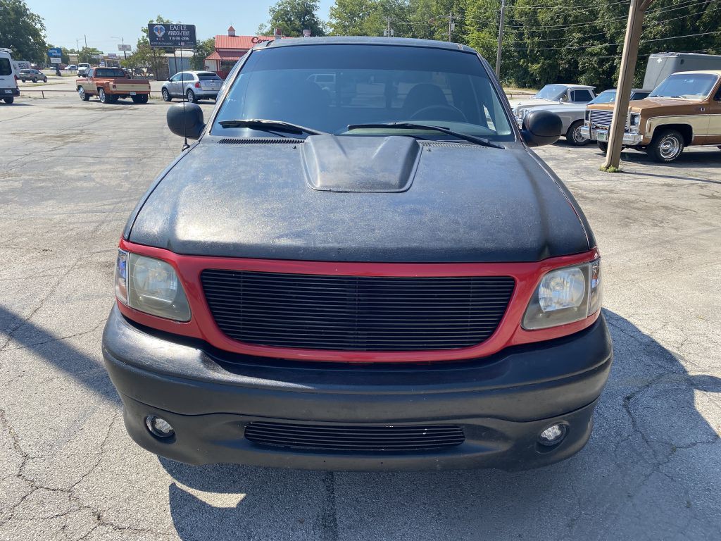 2001 Ford F-150 Image 2