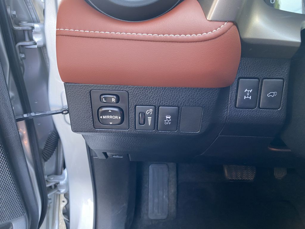 2014 Toyota Rav4 Image 11