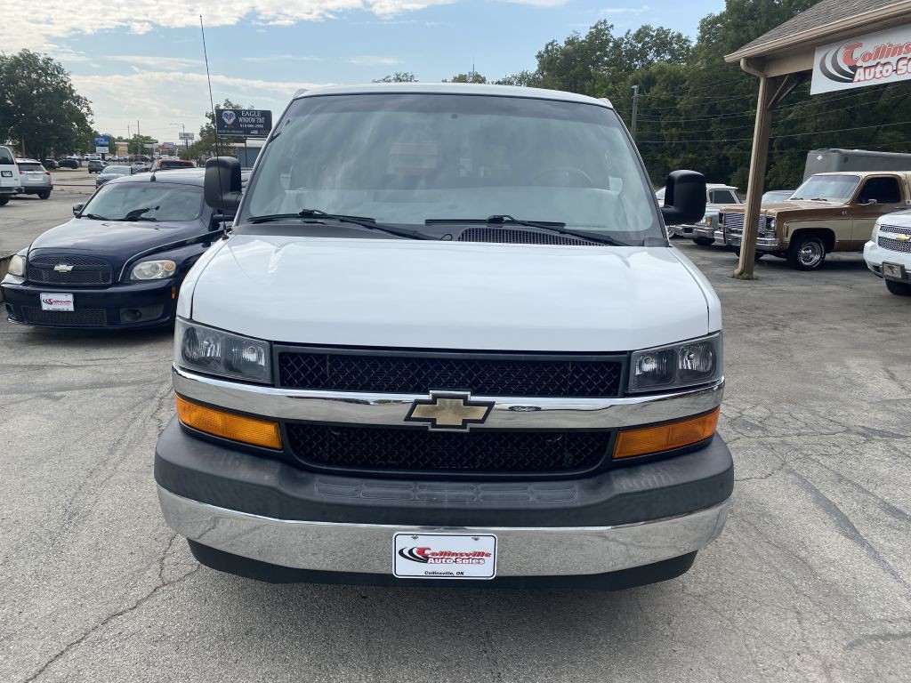 2017 Chevrolet Express Image 2
