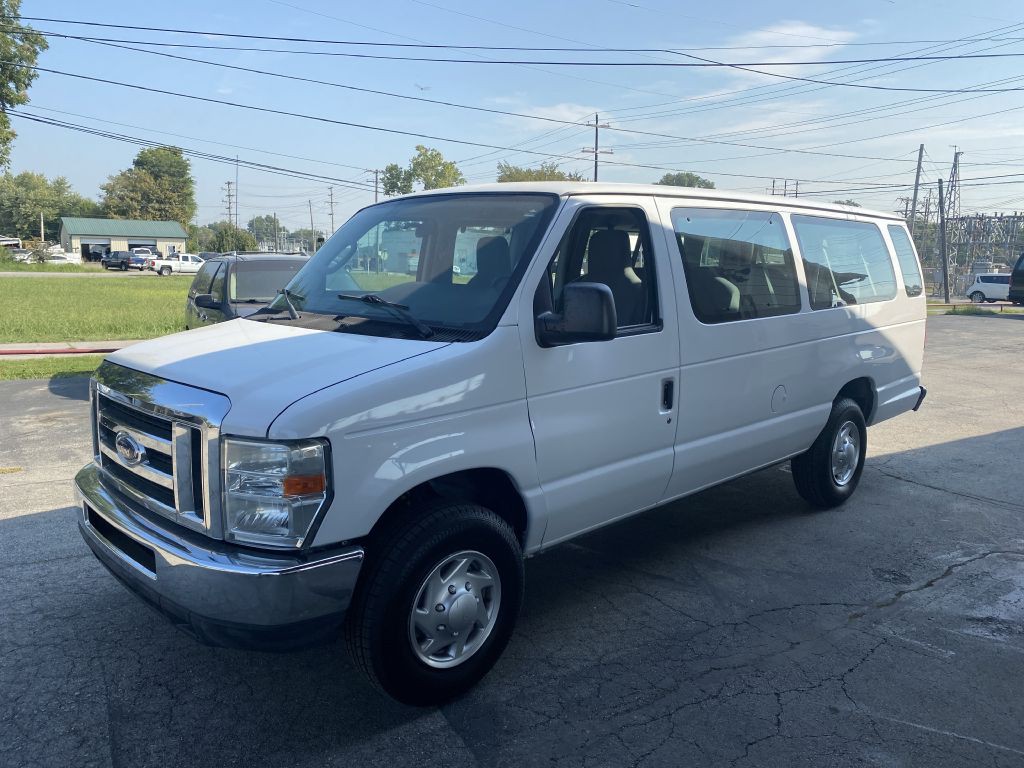 2012 Ford Econoline Image 1