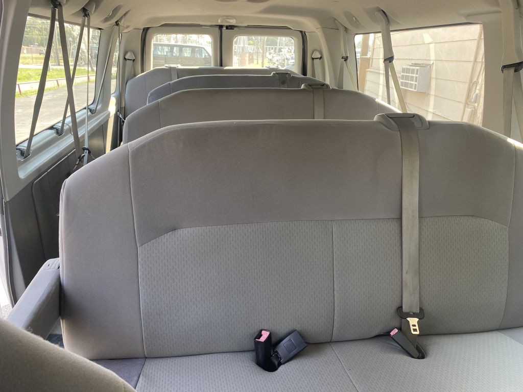 2012 Ford Econoline Image 16