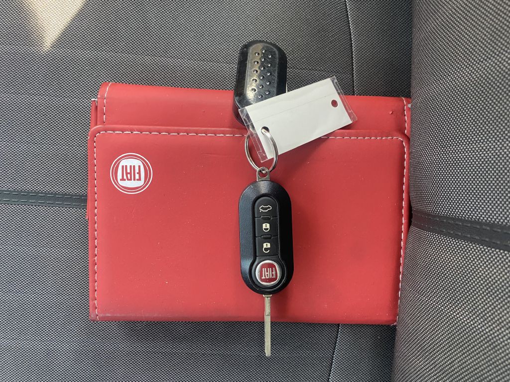 2016 FIAT 500L Image 16