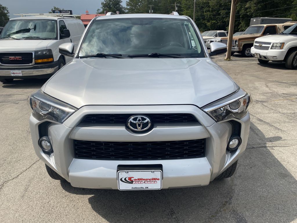 2014 Toyota 4Runner Image 2