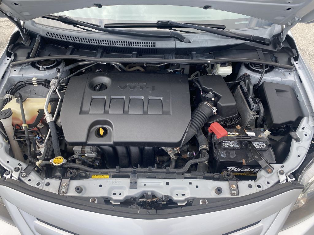 2013 Toyota Corolla Image 11