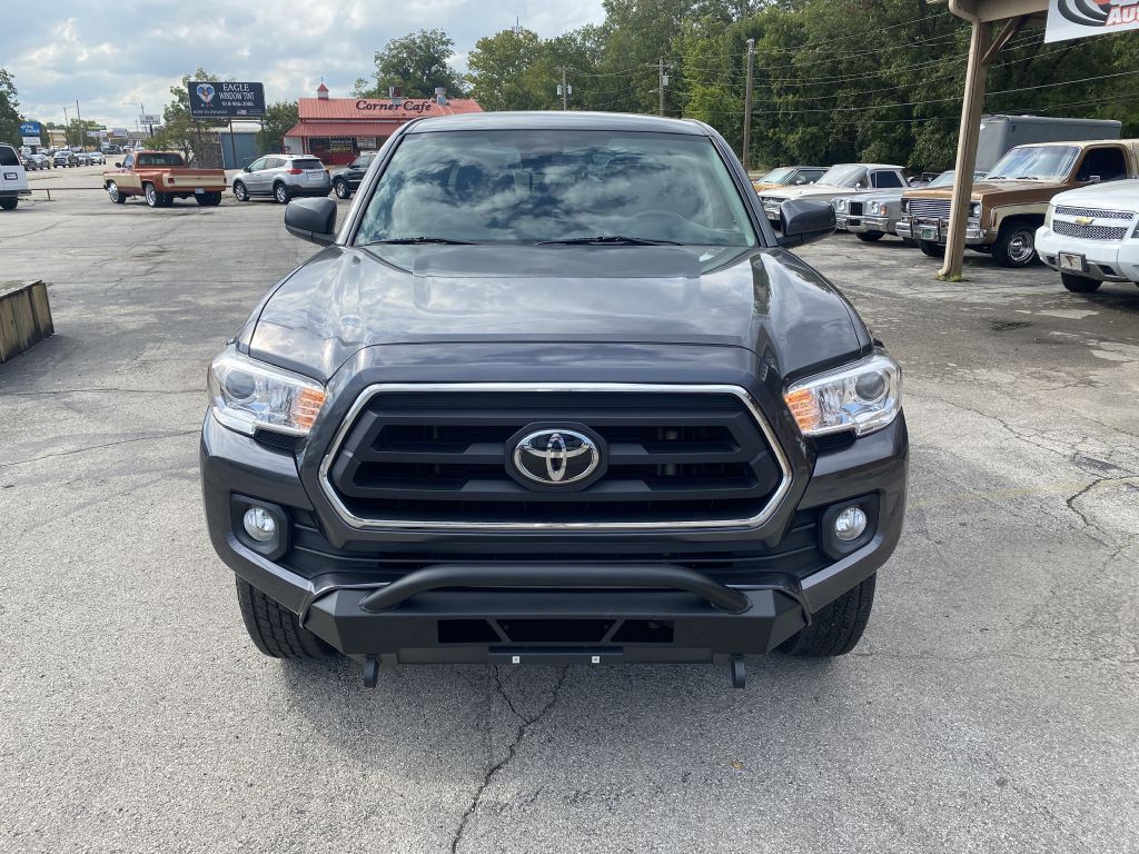 2021 Toyota Tacoma Image 2