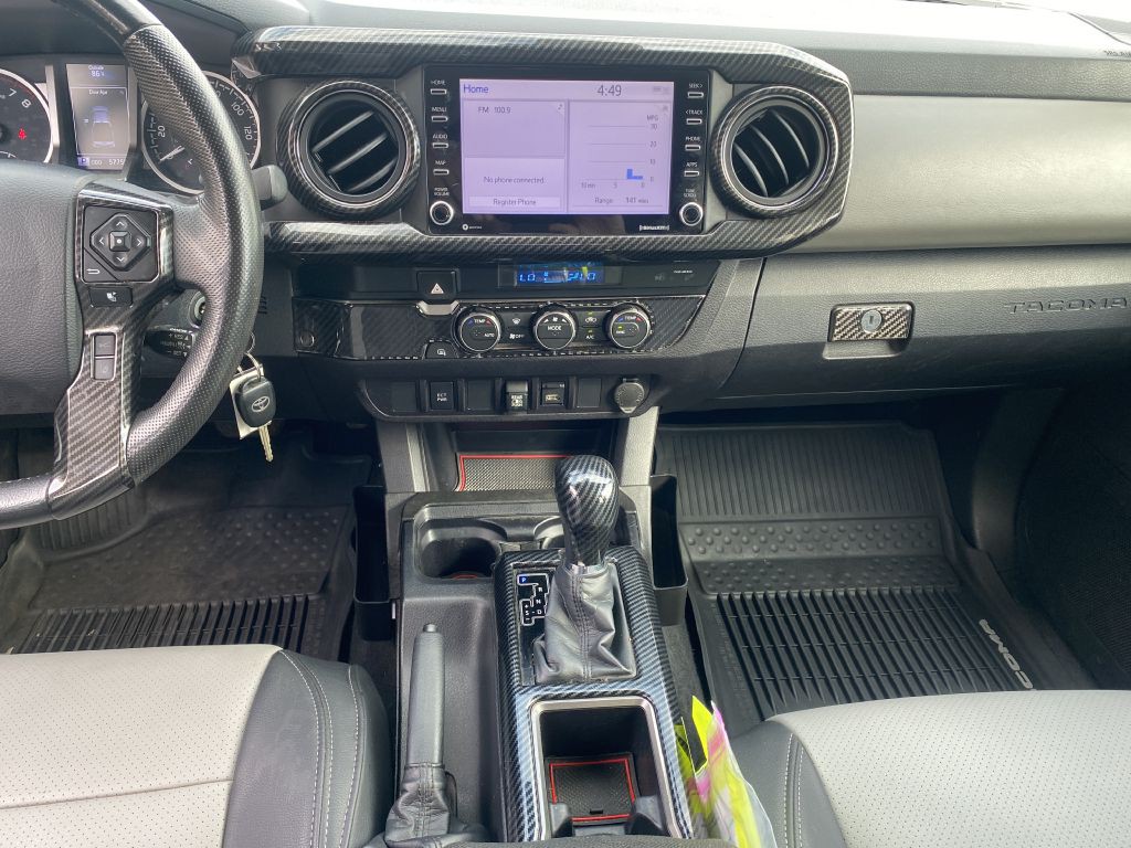 2021 Toyota Tacoma Image 8
