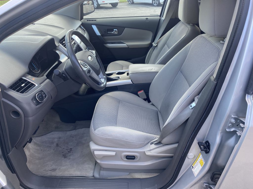 2011 Ford Edge Image 10