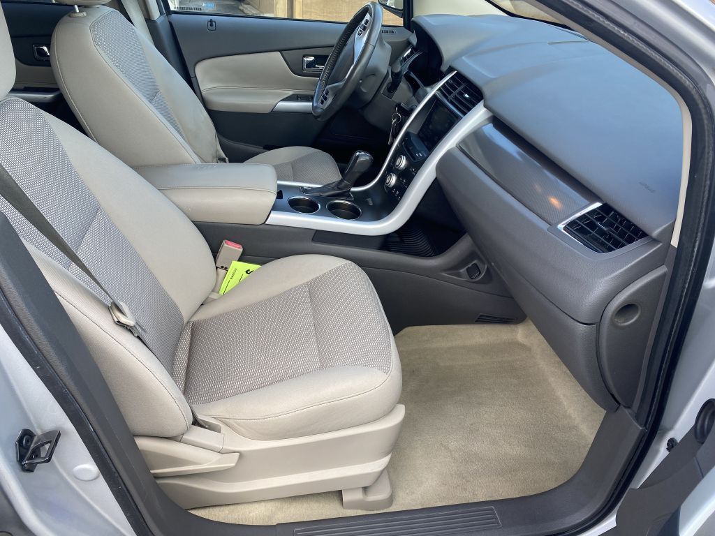 2011 Ford Edge Image 15