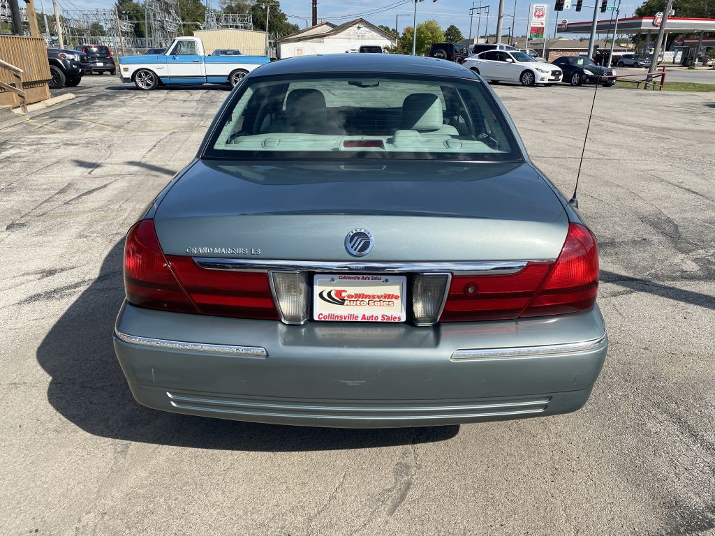 2005 Mercury Grand Marquis Image 4