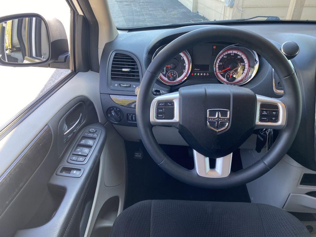 2012 Dodge Grand Caravan Image 7