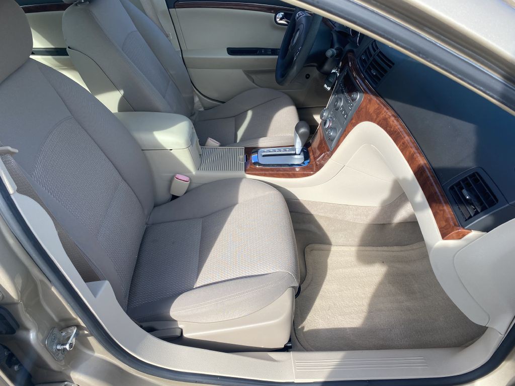 2008 Saturn Aura Image 12