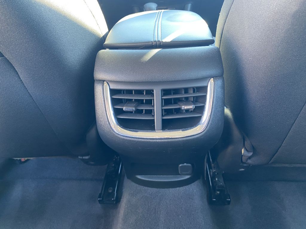 2023 Chevrolet Malibu Image 6