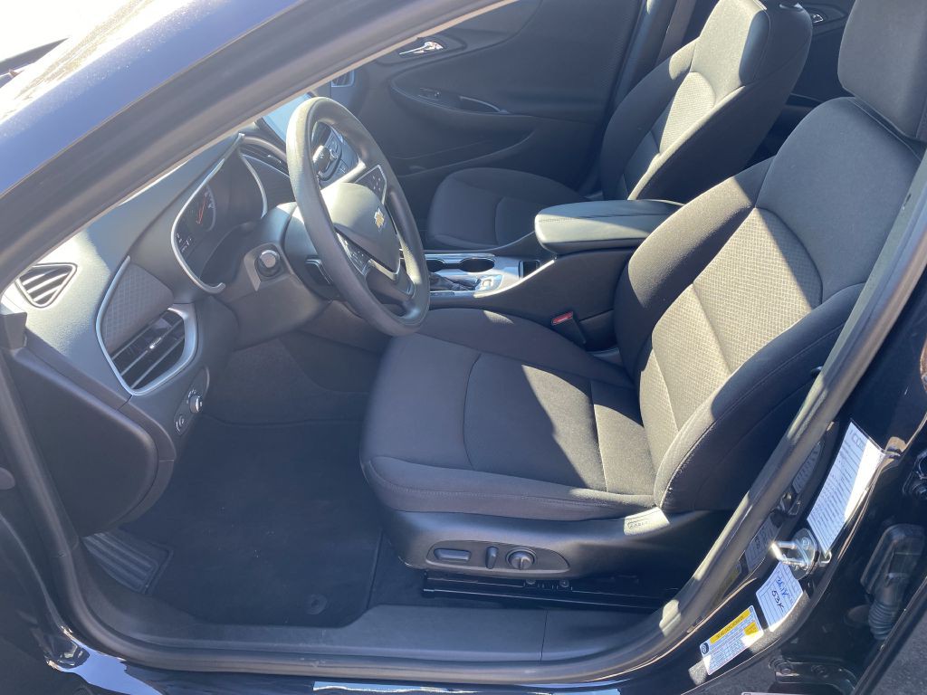 2023 Chevrolet Malibu Image 9