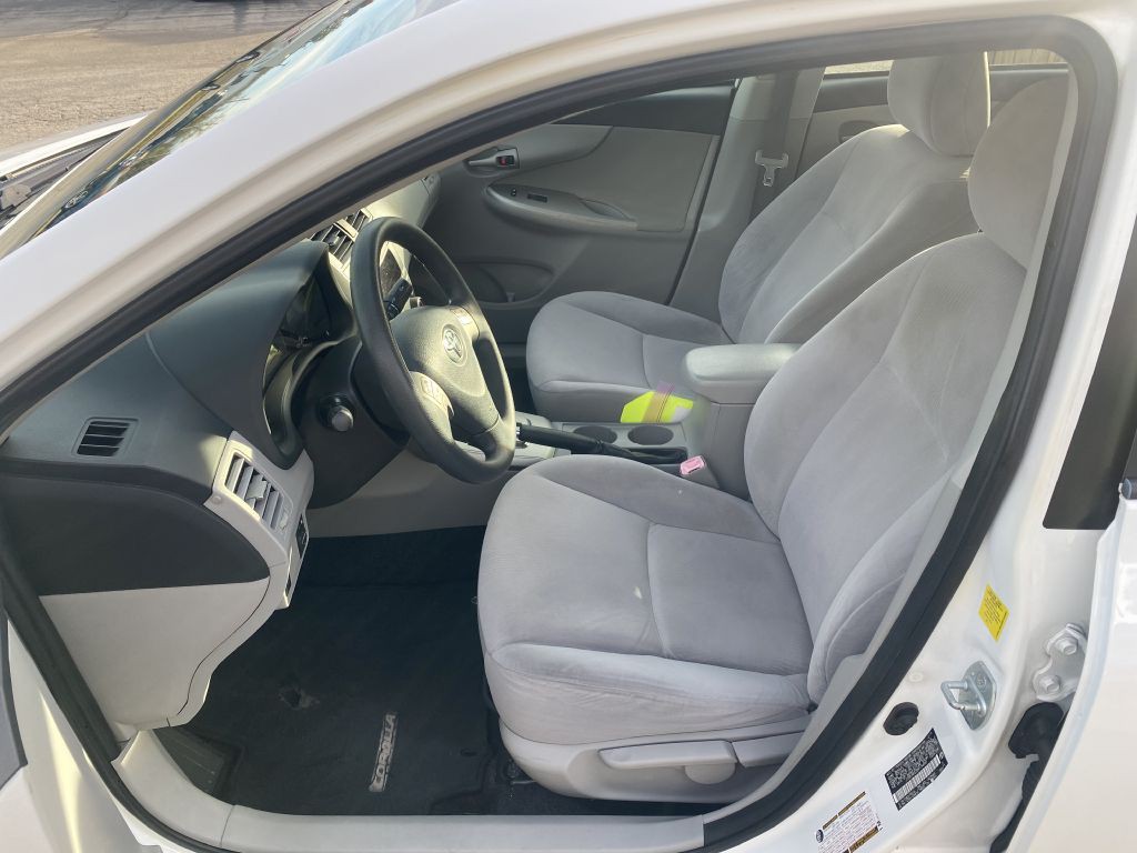 2011 Toyota Corolla Image 8