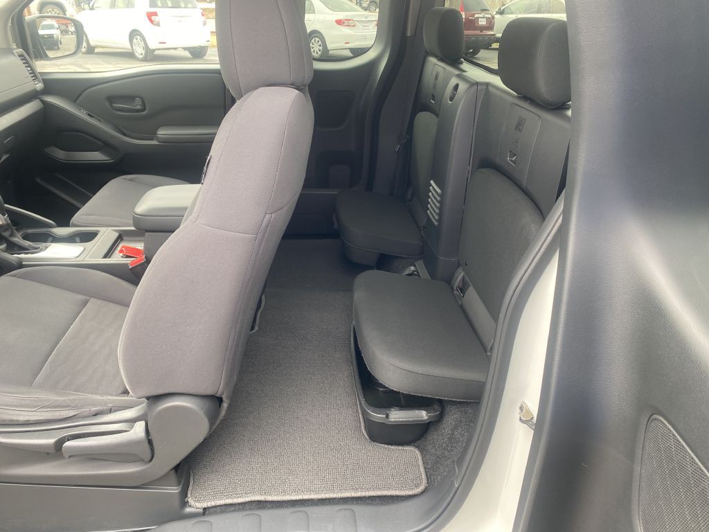 2022 Nissan Frontier Image 6