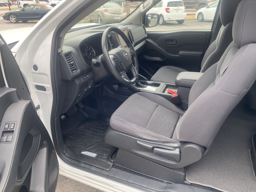 2022 Nissan Frontier Image 7