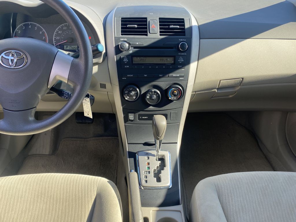 2010 Toyota Corolla Image 7