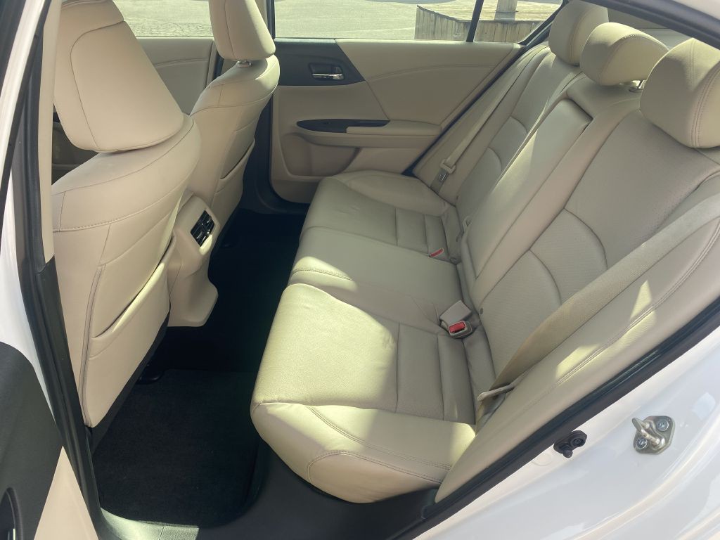 2016 Honda Accord Image 5