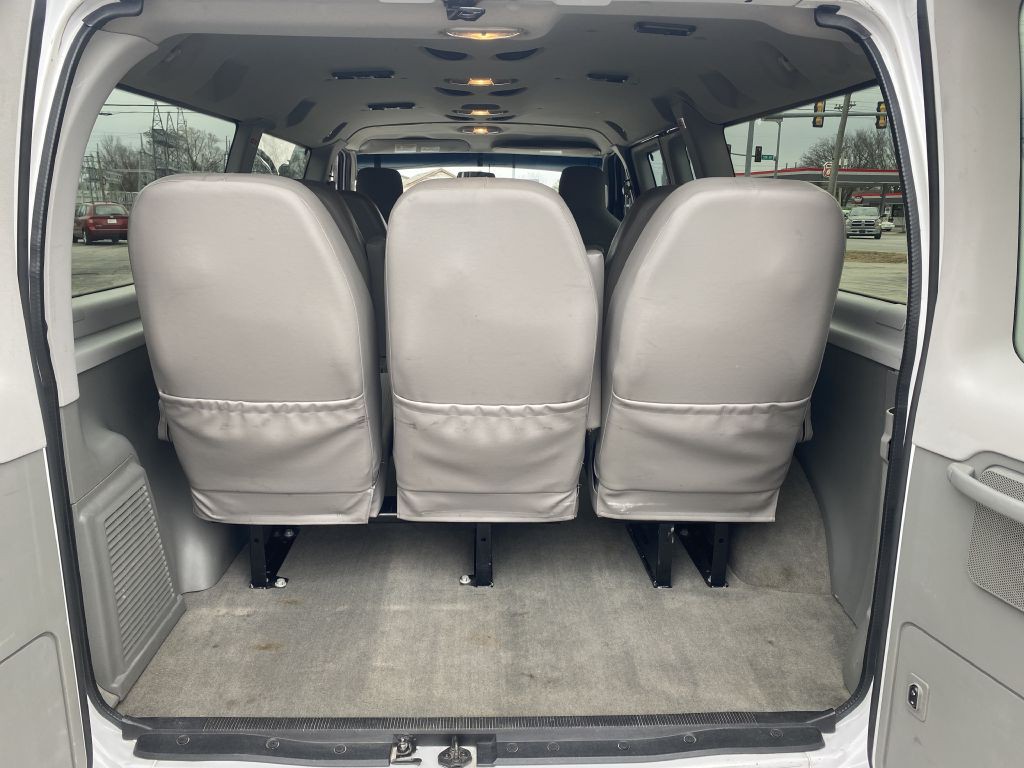 2013 Ford Econoline Image 5
