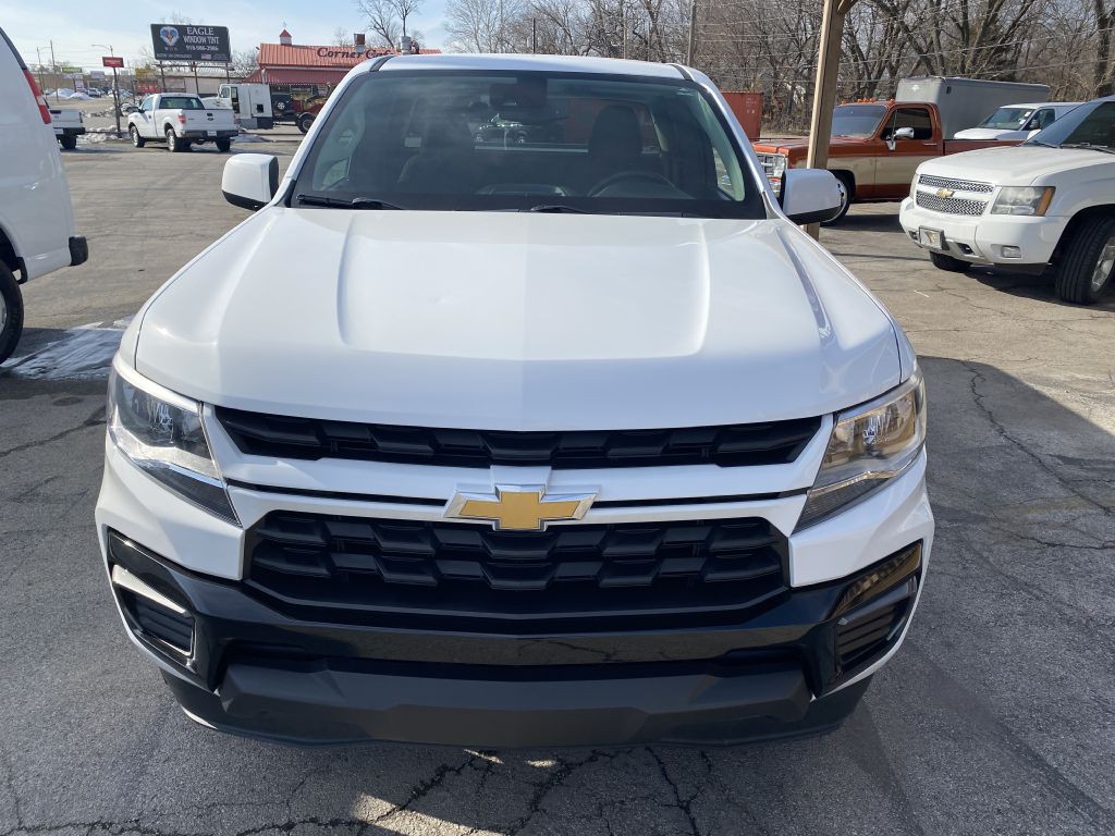 2022 Chevrolet Colorado Image 2