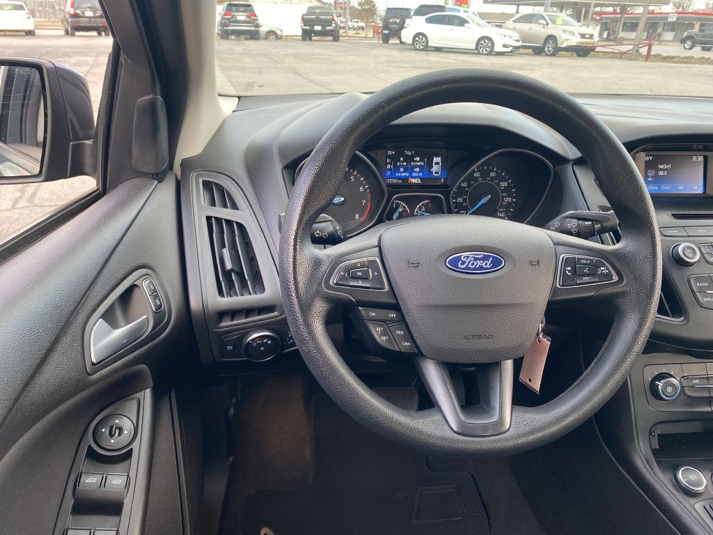 2017 Ford Focus Image 6