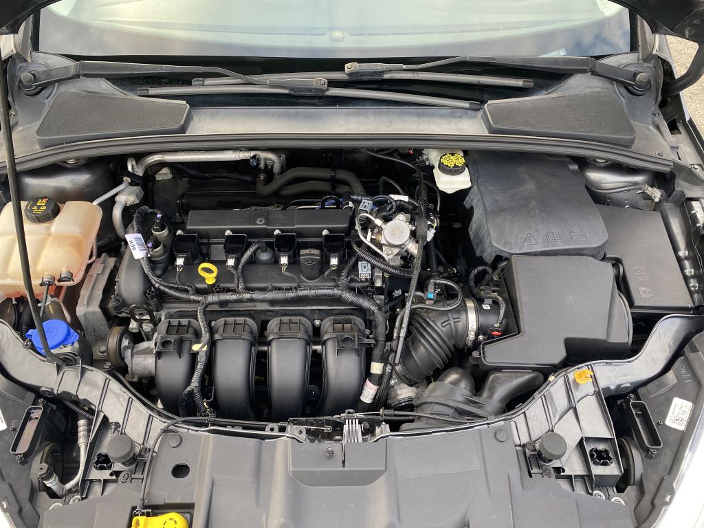 2017 Ford Focus Image 12