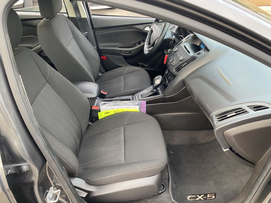 2017 Ford Focus Image 13