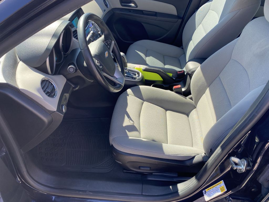 2014 Chevrolet Cruze Image 8