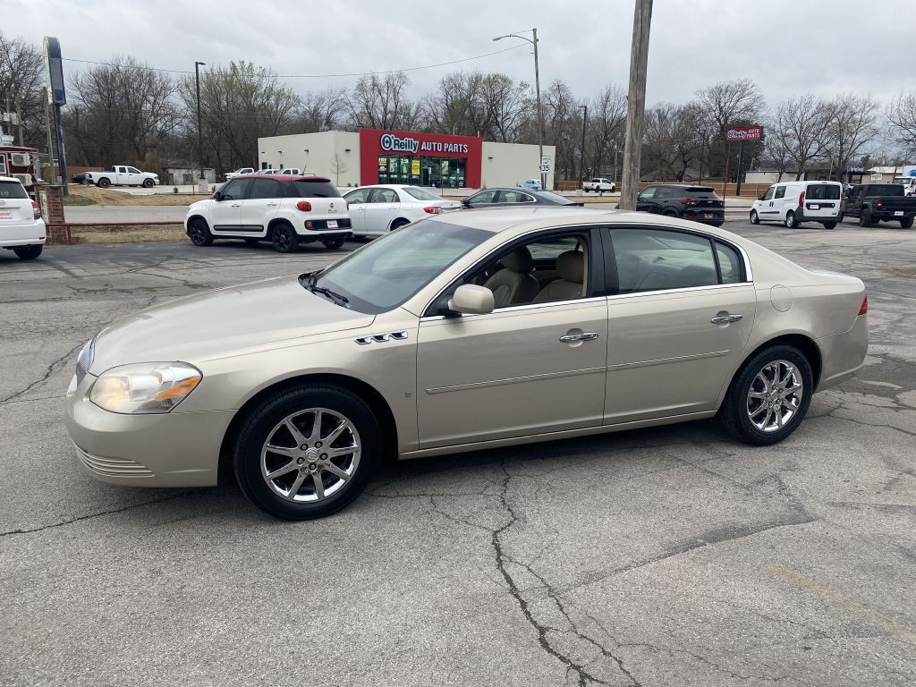 2008 Buick Lucerne Image 3
