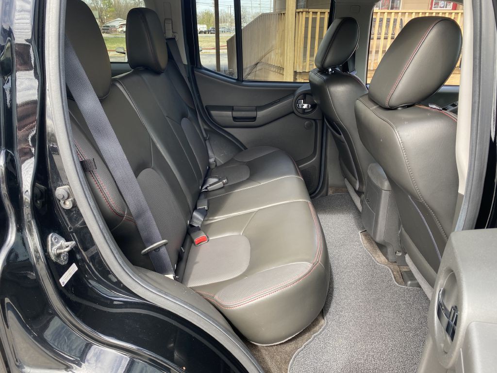 2012 Nissan Xterra Image 17