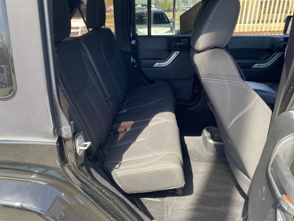 2015 Jeep Wrangler Unlimited Image 15