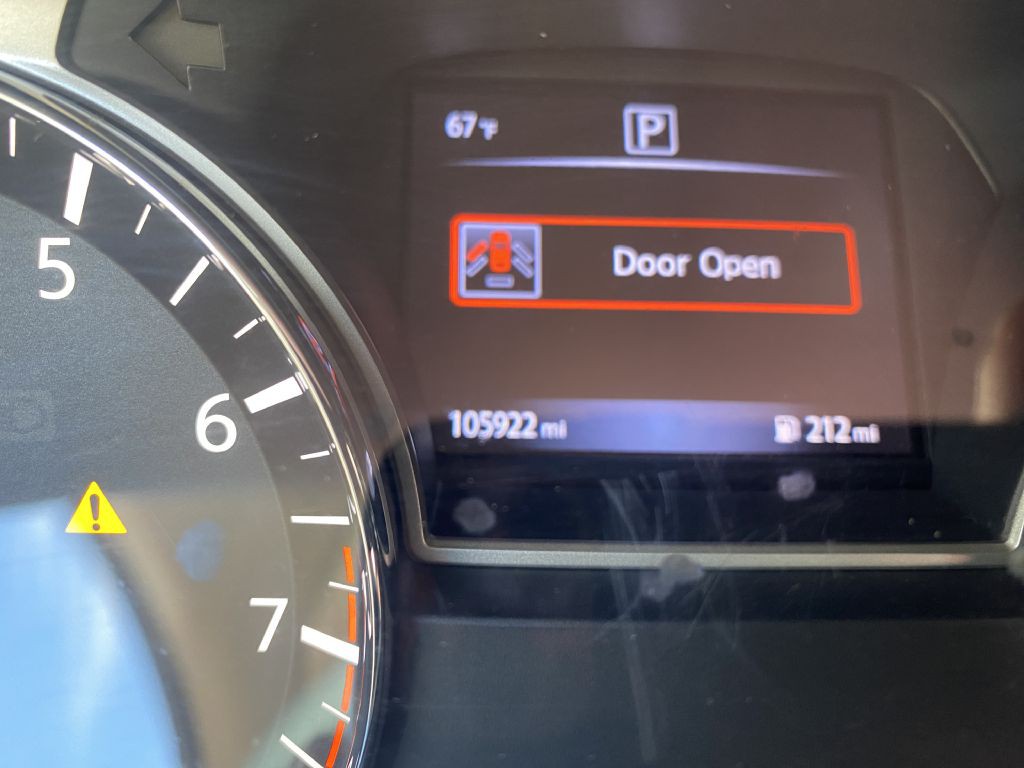 2017 Nissan Altima Image 9