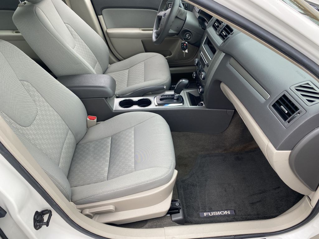 2012 Ford Fusion Image 12
