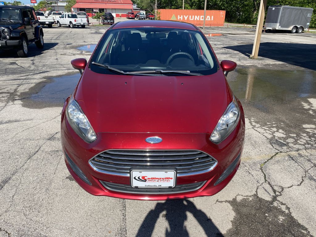 2017 Ford Fiesta Image 2