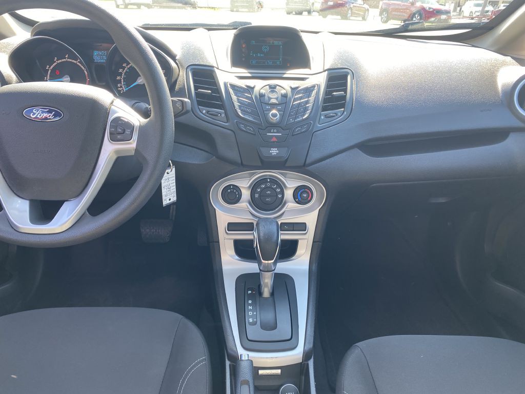 2017 Ford Fiesta Image 8